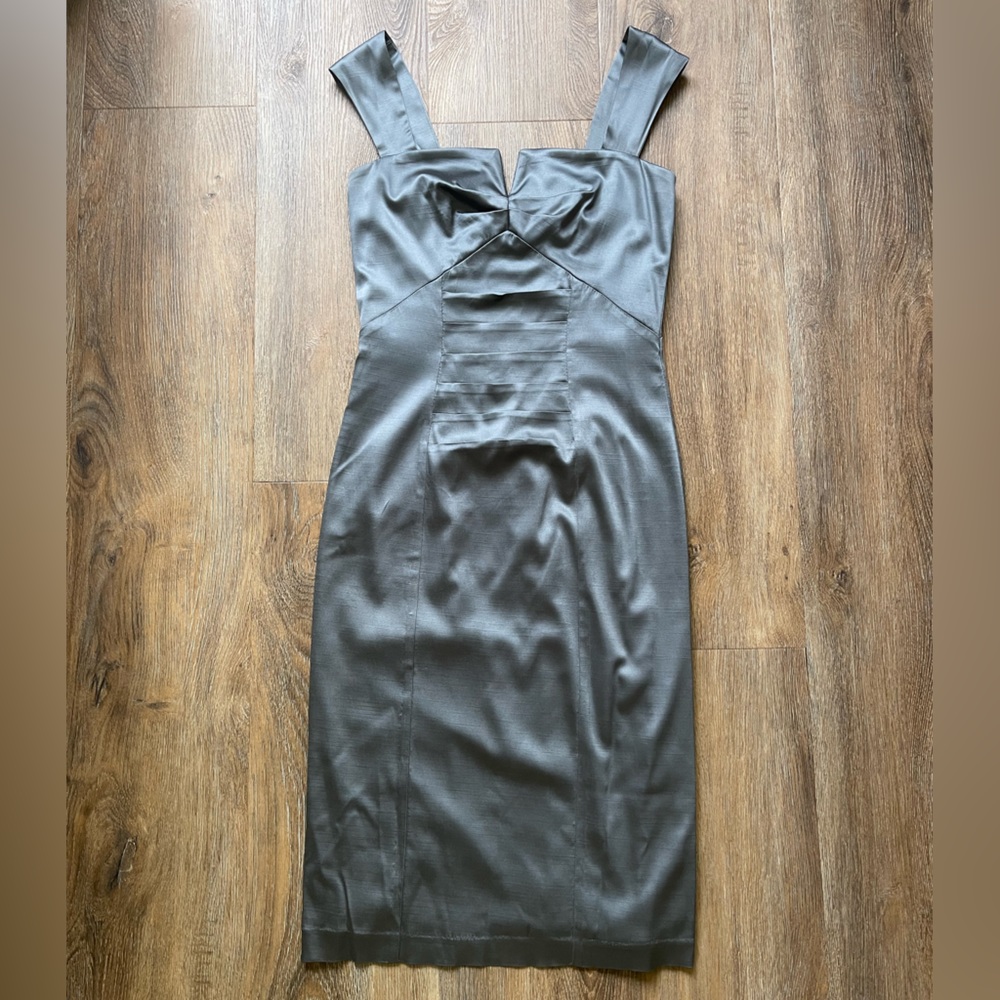 le chateau Dress